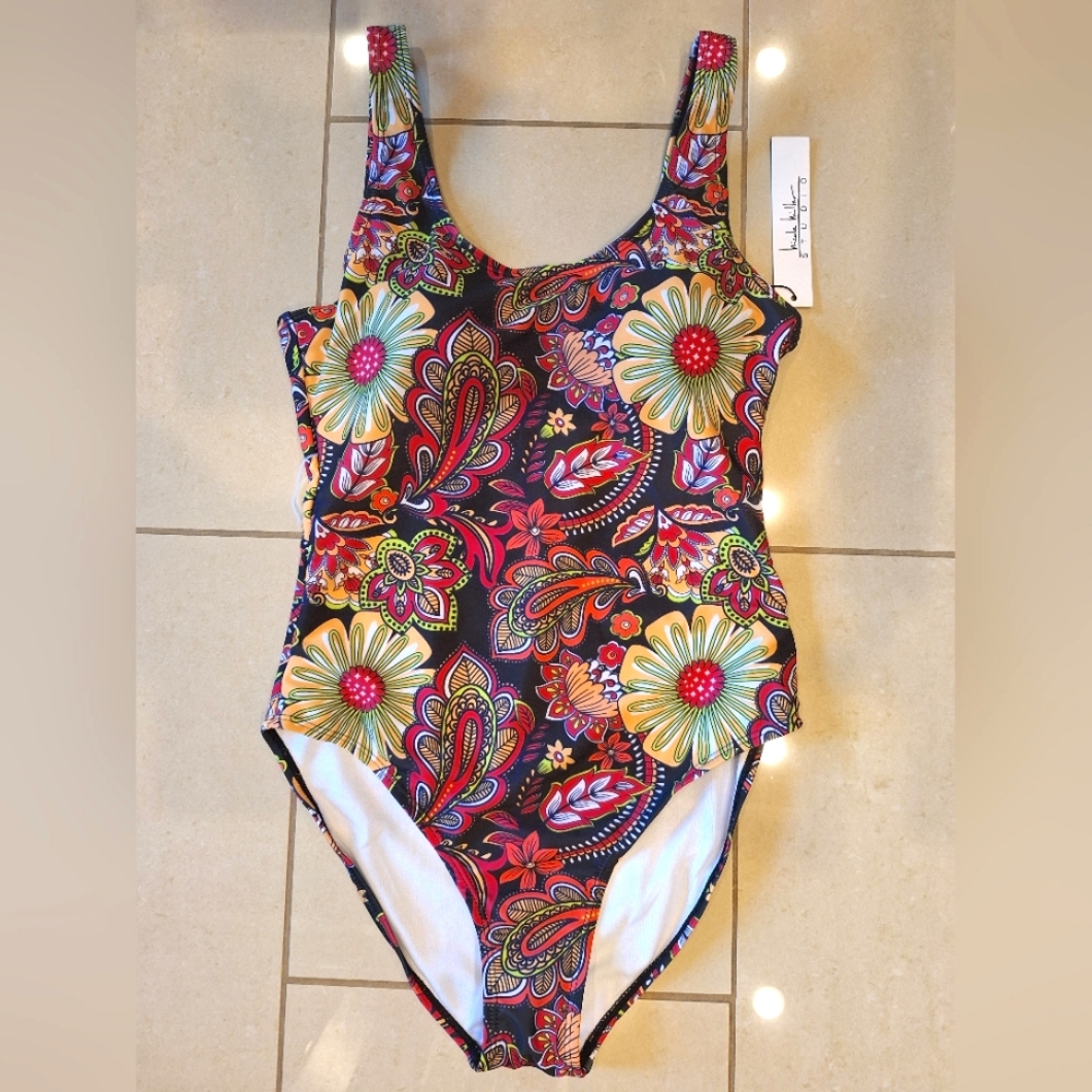 Nicole Miller paisley floral one-piece swimsuit with scoop back - size medium